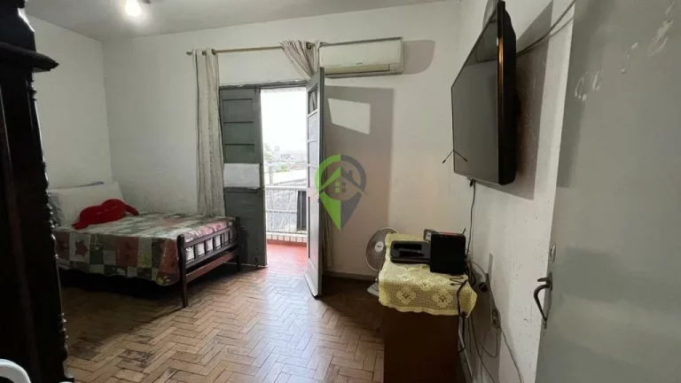 Imagem Apartamento com 2 dormitórios à venda no bairro Vila Mathias em Santos