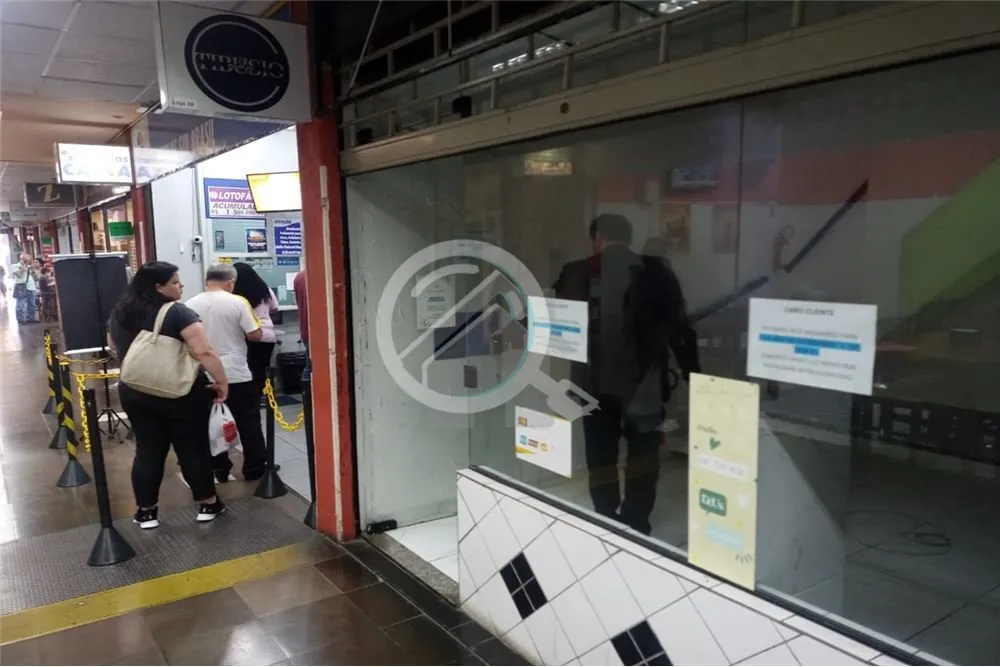 Imagem Excelente loja térrea no centro Histórico de Porto Alegre, valor abaixo de mercado, na galeria San...