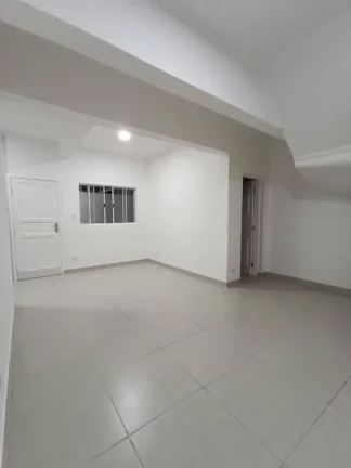 Imagem Sobrado com 3 dormitórios à venda, 110 m² por R$ 660.000 - Aviação - Praia Grande/SP