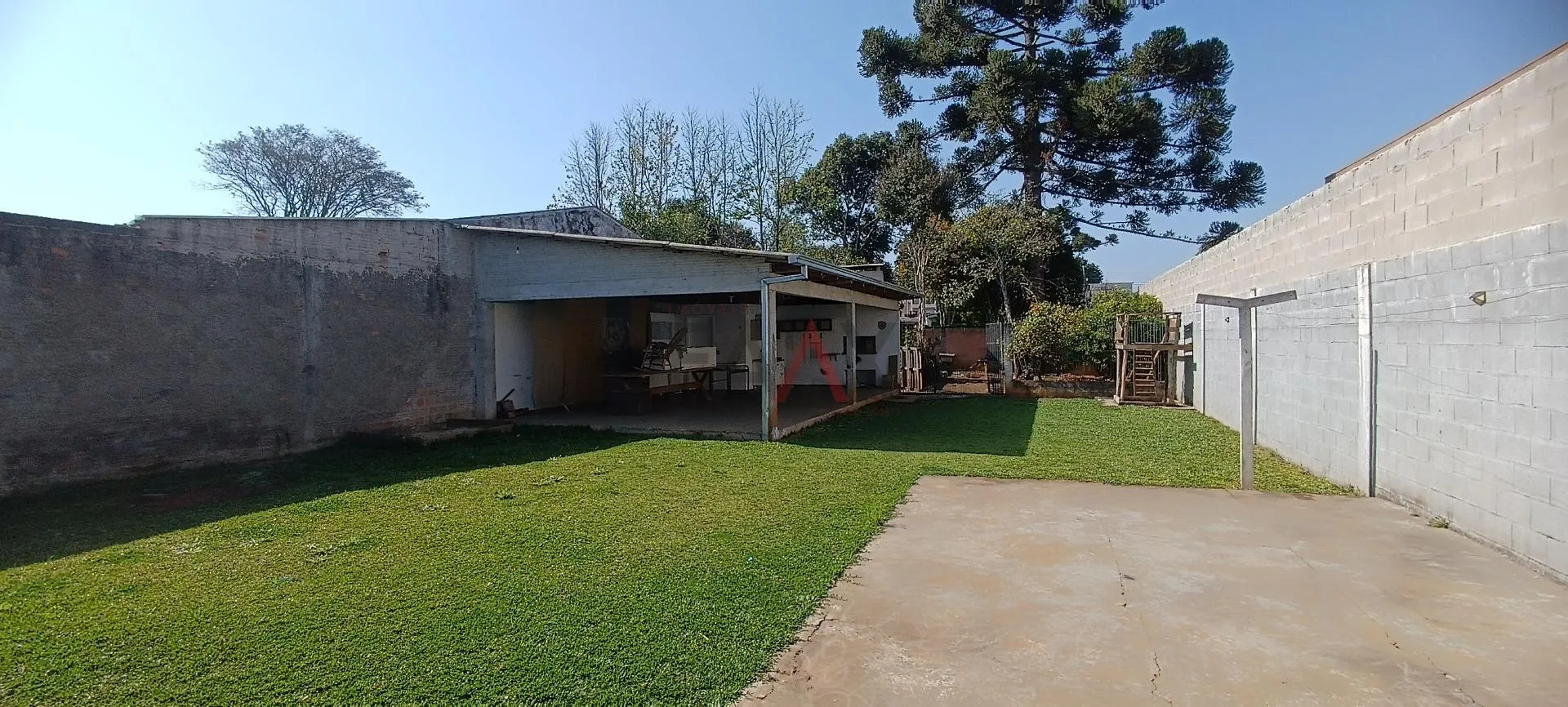 Imagem Casa de madeira com amplo terreno, DOS ESTADOS, GUARAPUAVA - PR