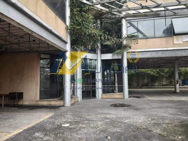 Imagem Prédio corporativo com heliponto pronto para grandes empresas