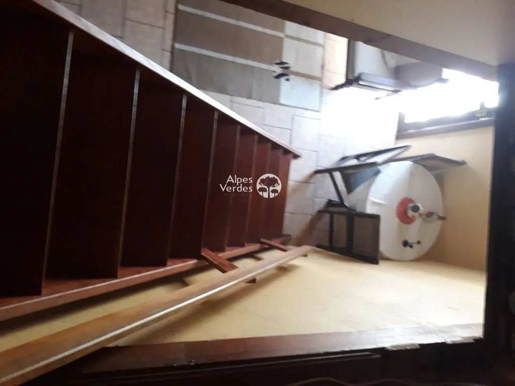 Imagem Vende-se Pousada com 13 dormitórios a cerca de 1,5 KM da Rua Coberta Gramado