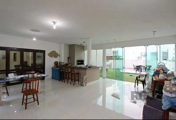 Imagem Casa Condominio para Venda - 137m², 3 dormitórios, sendo 1 suites, 3 vagas - Hípica