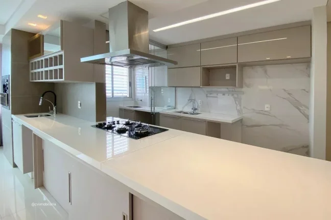 Imagem Planta de 3 quartos revertida em 2 suítes e sala ampliada com definitiva de toda a cidade, sol da m...