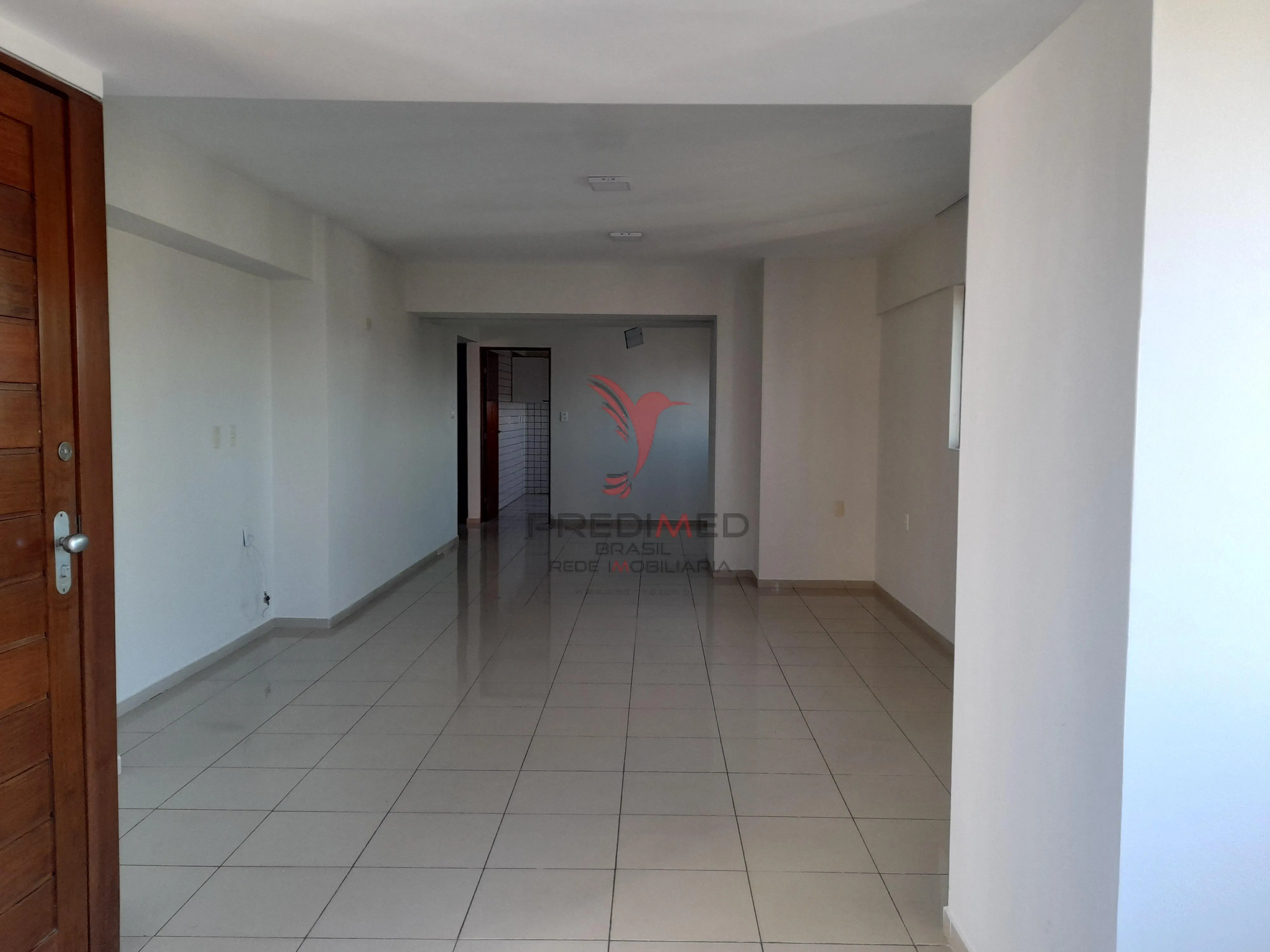 Imagem Apartamento em Manaira com 220 mts2. 4 Suites, 2 Varandas, 3 Vagas de Garagem, 1 por andar