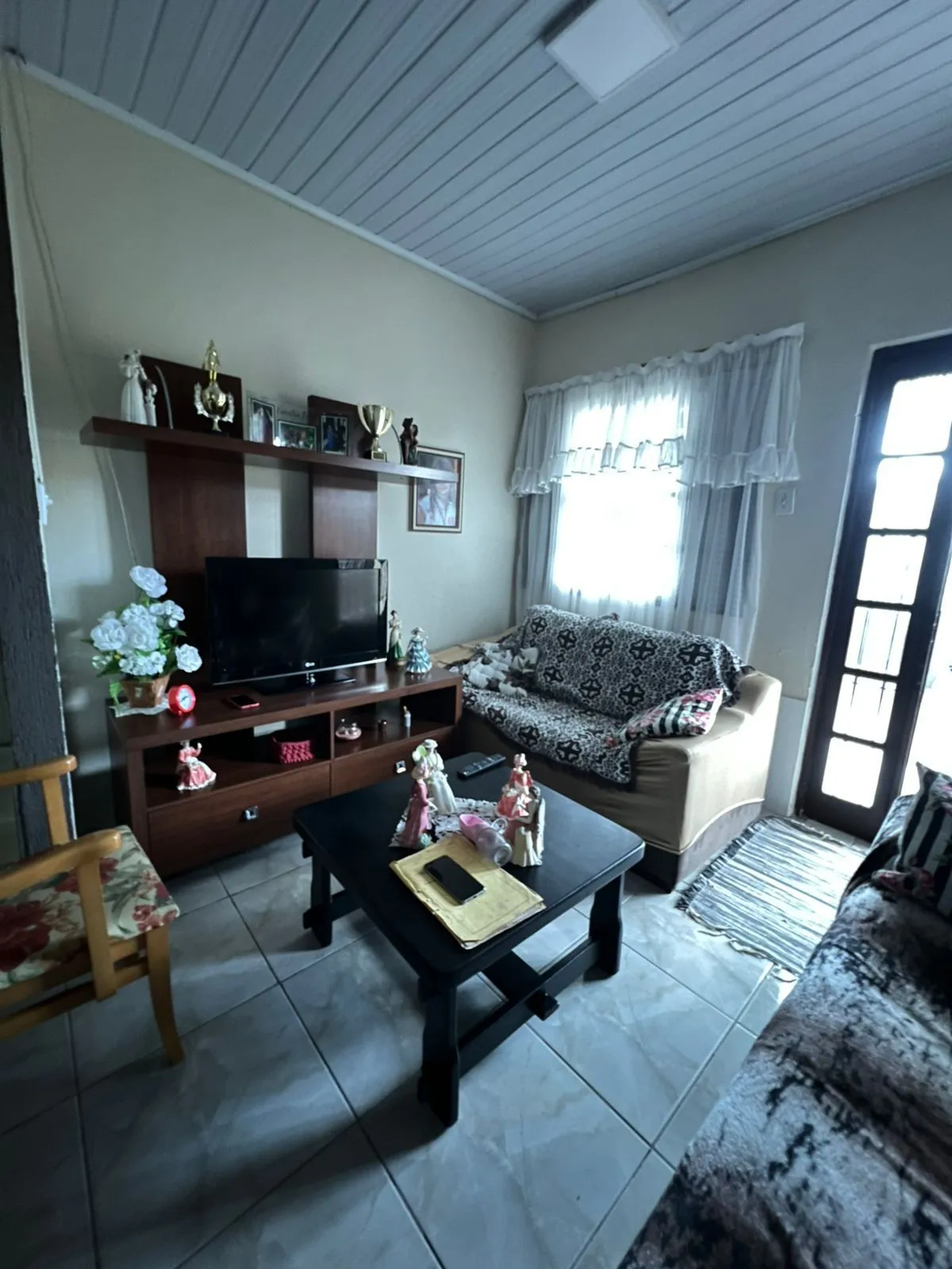Imagem Casa no bairro Guarujá - Zona Sul de Porto Alegre