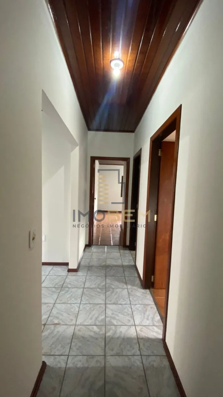 Imagem Um verdadeiro oásis no coração da cidade.

Imagine morar em uma casa espaçosa, cercada por área...