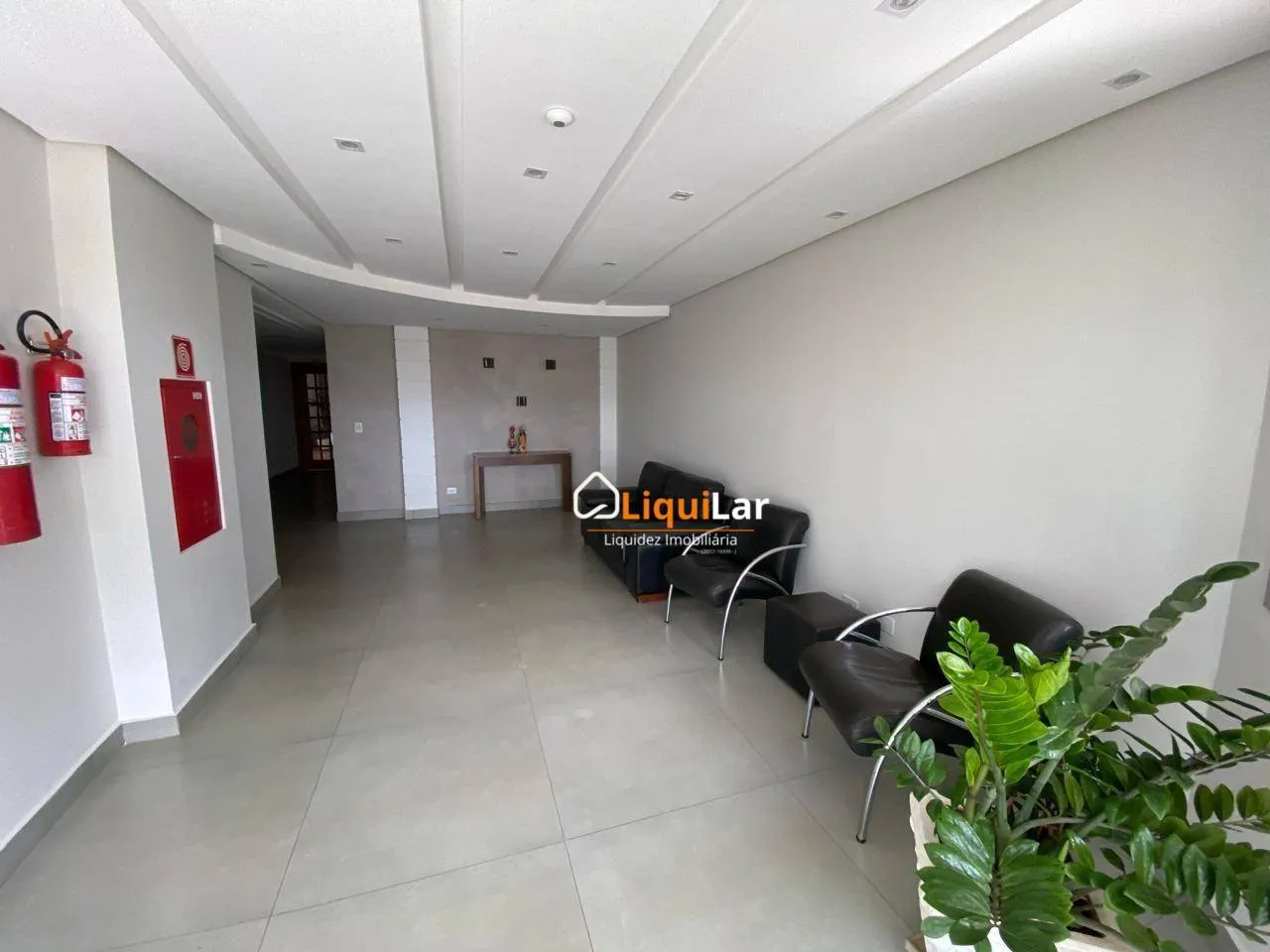 Imagem Apartamento para Locação no Edifício Pernambuco com 77 m², 3 Quartos, Suíte e 2 Vagas