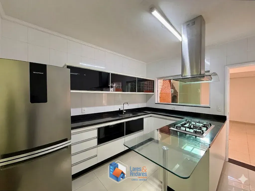 Imagem Casa para venda em Vila Marari com 3 quartos, sendo 1 suíte, 164m²