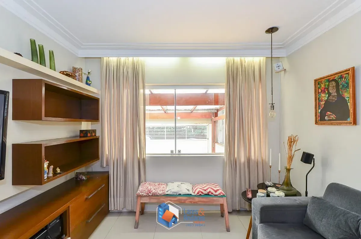 Imagem Sobrado para venda em Jardim das Vertentes com 3 quartos, sendo 1 suíte, 160m²