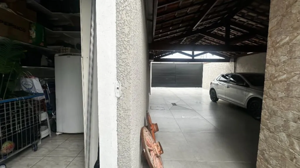 Imagem CASA COM 300,00 m² - CANTO DO FORTE - PRAIA GRANDE SP