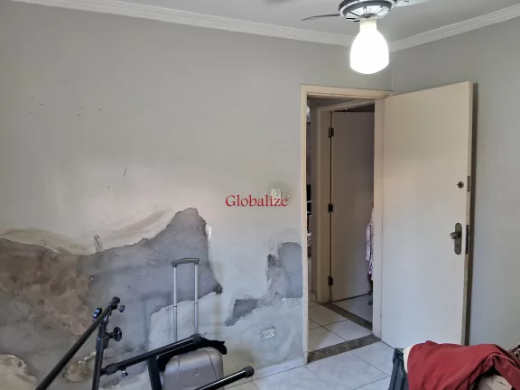 Imagem Apartamento térreo de 3 dormitórios em Santos na Aparecida no BNH(Plano 4) para reforma à venda por R$ 310.000,00