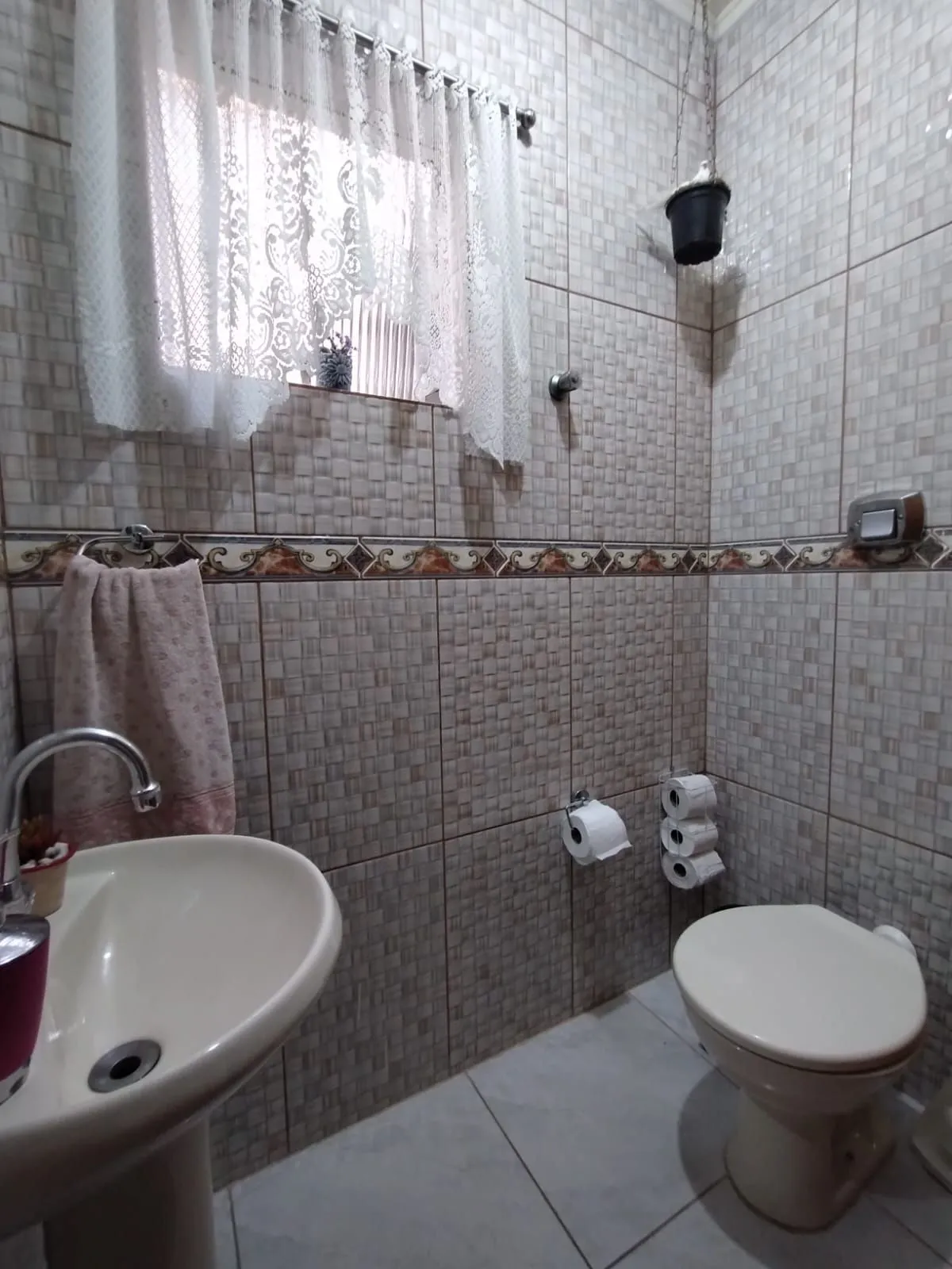 Imagem Casa no bairro Aberta dos Morros - 5 dormitórios