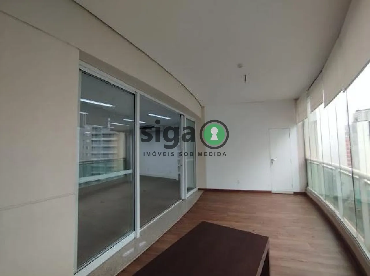 Imagem Conjunto Comercial a Venda e Locação em Cerqueira César com 166 m², Sem mobília.