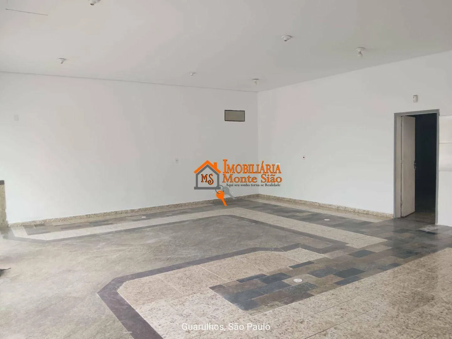 Imagem Salão para alugar, 230 m² por R$ 5.000,00/mês - Jardim Santa Emilia - Guarulhos/SP