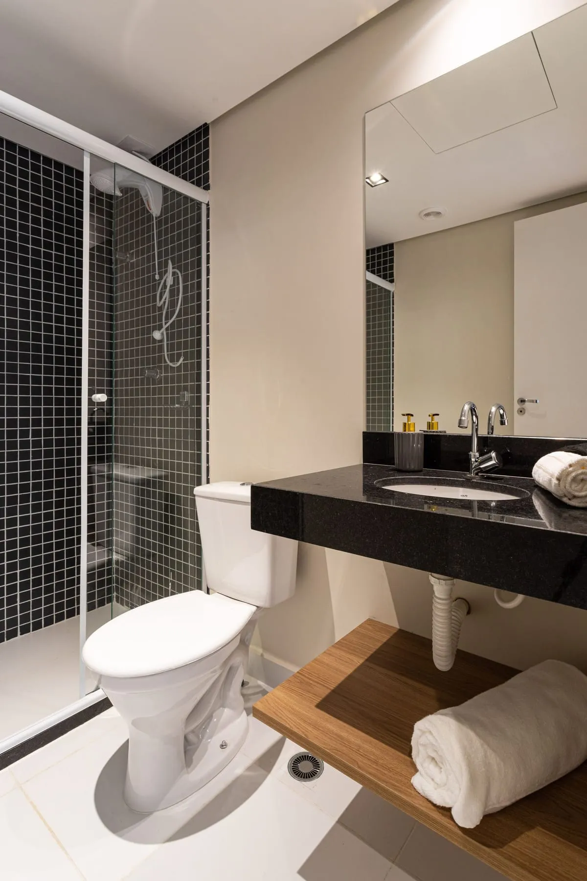 Imagem Apartamento com 1 Quarto para alugar, 28m² - Saúde