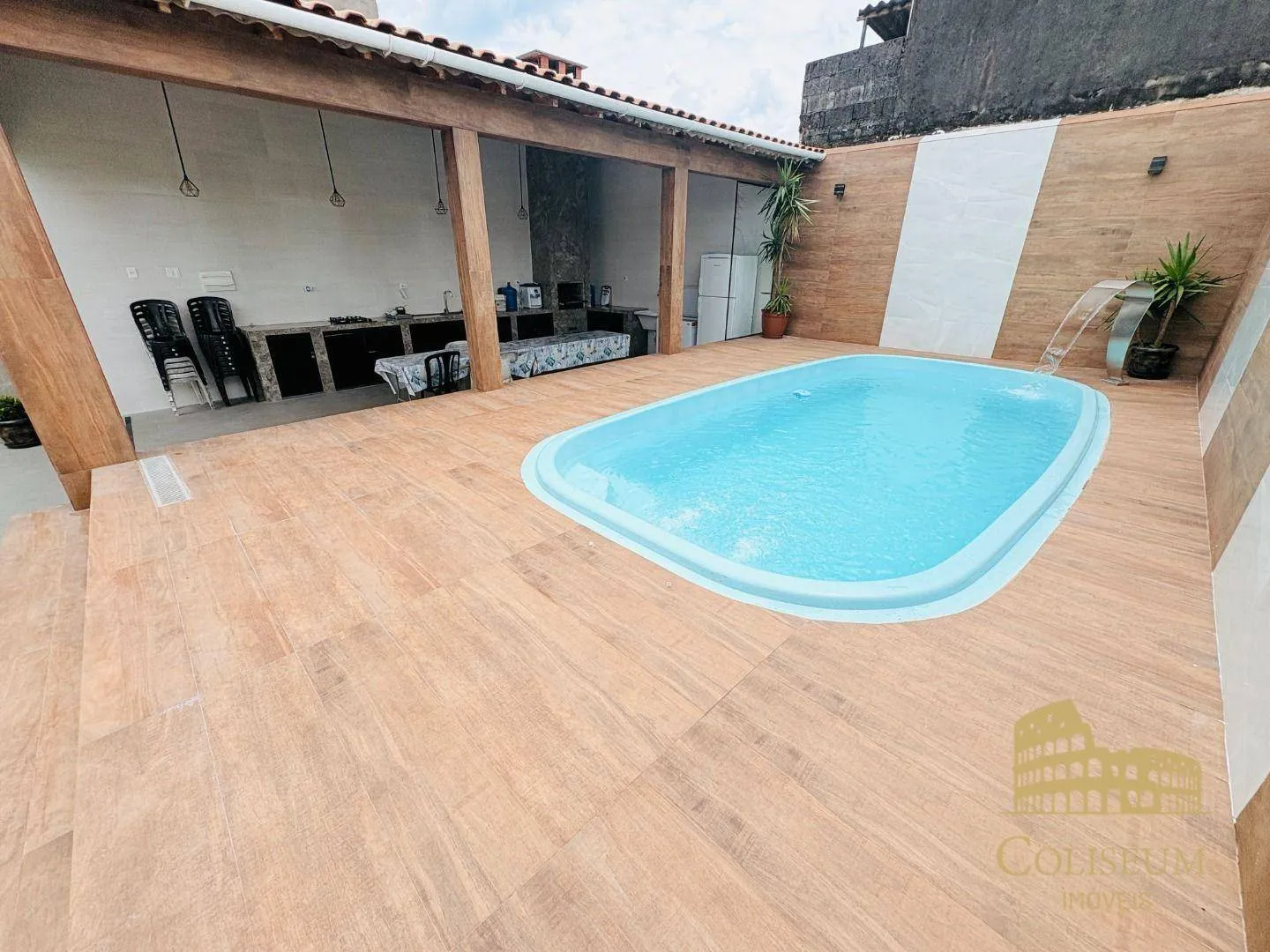 Imagem Casa com 3 dormitórios à venda por R$ 770.000,00 - Jardim Anhangüera - Praia Grande/SP
