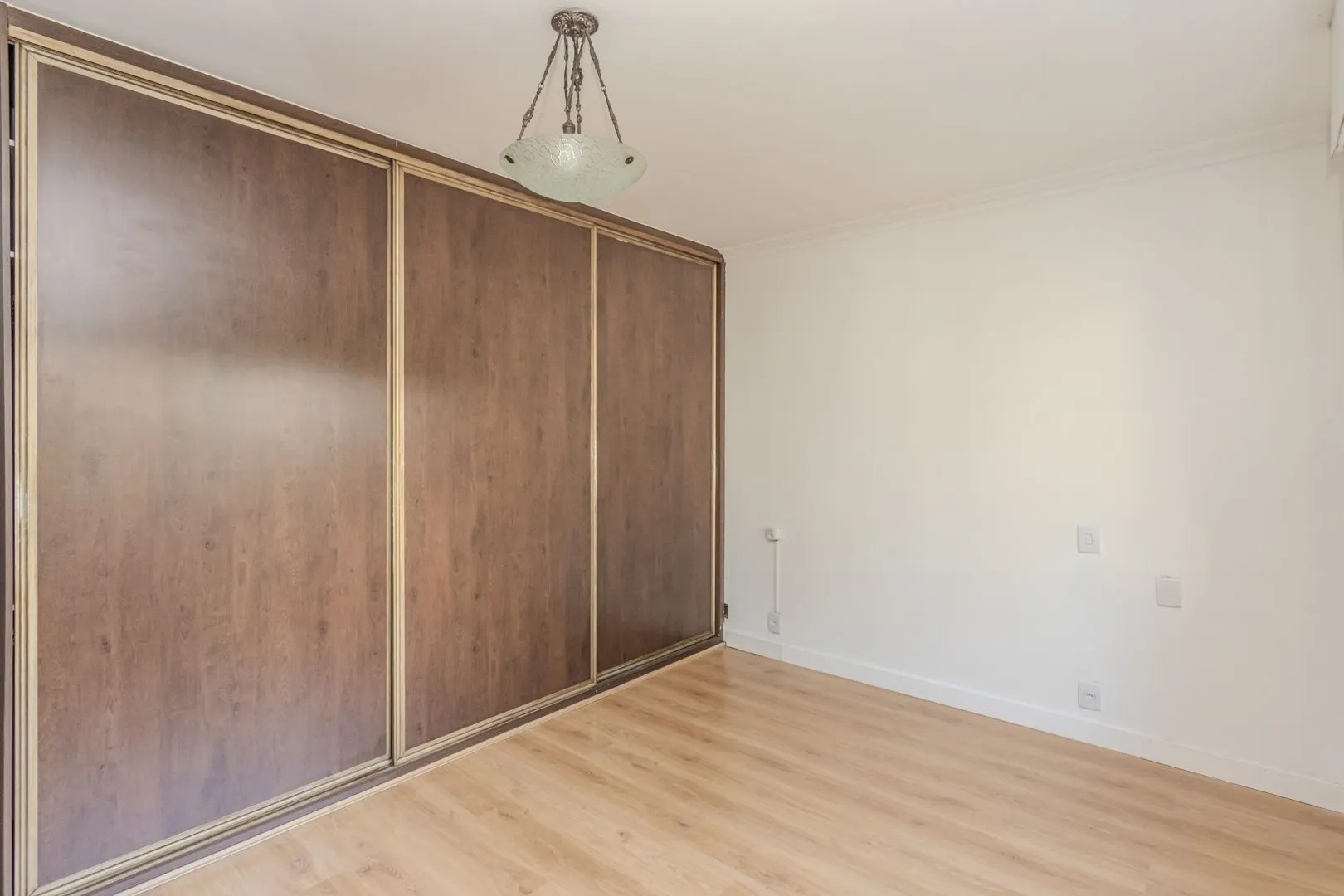Imagem Apartamento no Moinhos de Vento de 3 dormitórios vaga e infra DESOCUPADO
