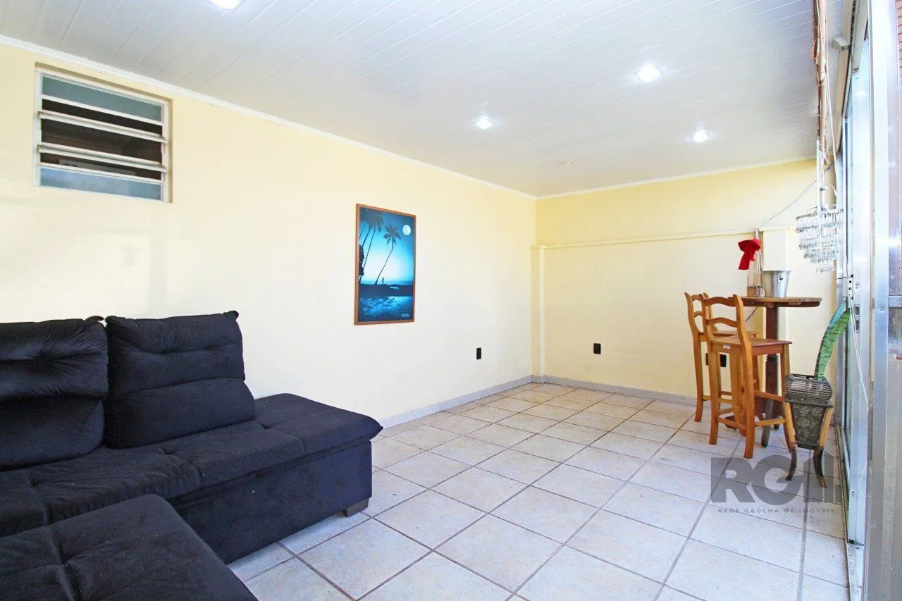Imagem Cobertura duplex de 2 dormitórios garagem e semi-mobiliado, bairro Cidade Baixa.