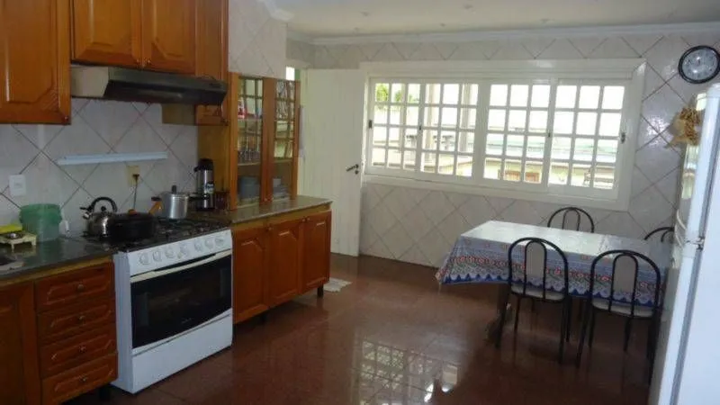 Imagem Casa para Venda - 400m², 4 dormitórios, sendo 1 suites, 4 vagas - Jardim Sabará