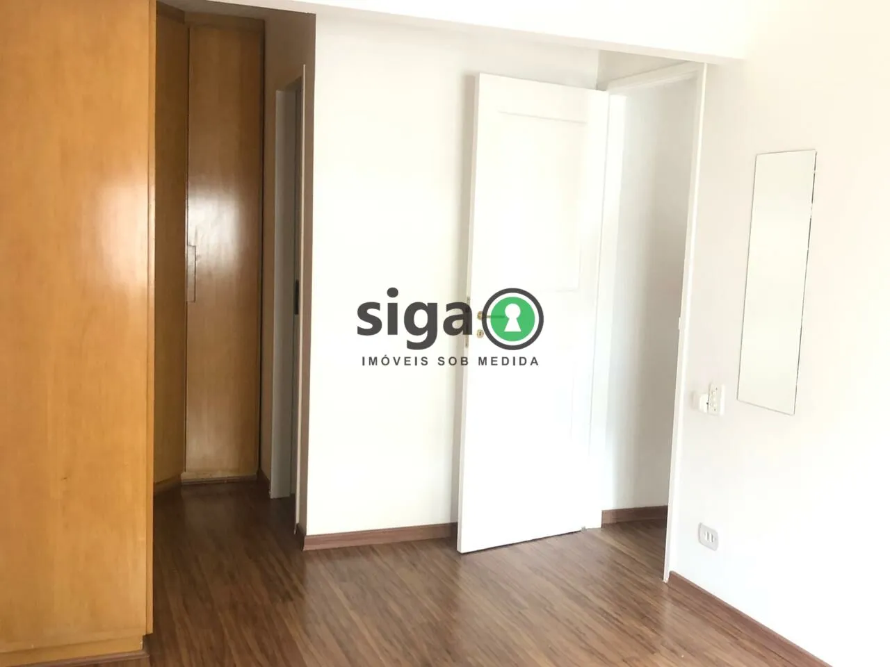 Imagem Apartamento com 2 quartos (1 Suíte) e Sacada com 70m² - Brooklin - São Paulo/SP