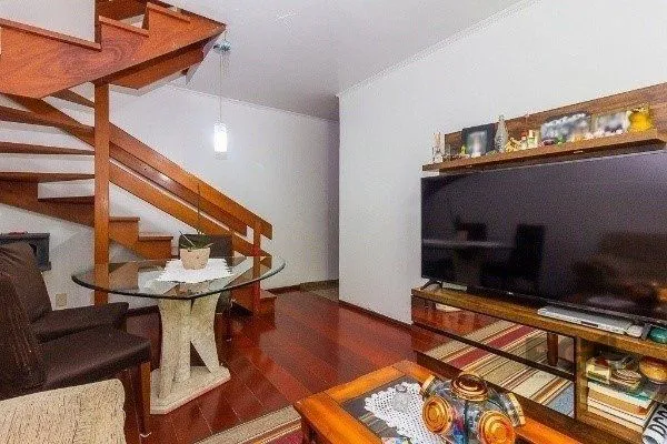 Imagem Cobertura para Venda - 100.94m², 3 dormitórios, sendo 1 suites, 2 vagas - Petrópolis