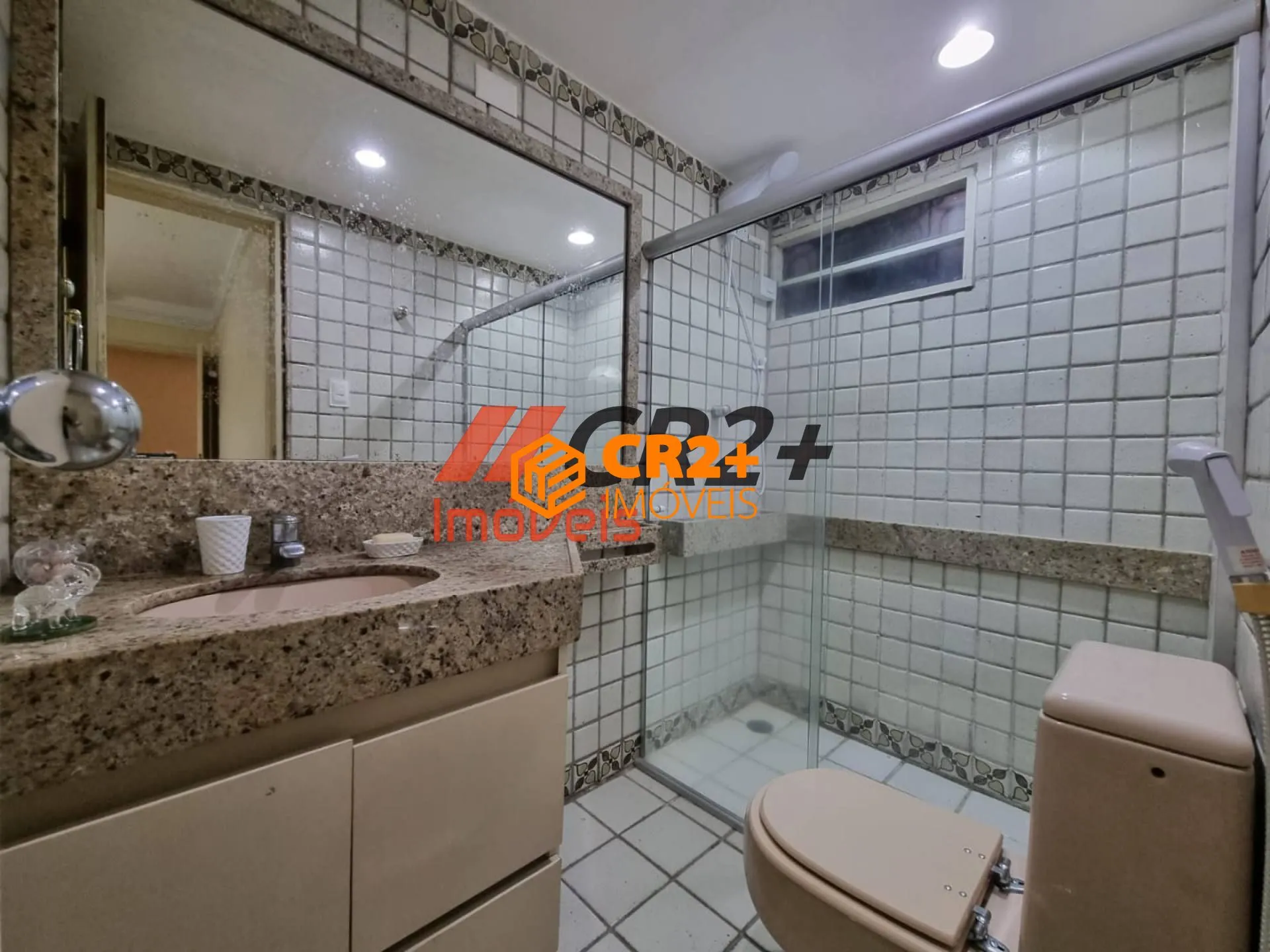 Imagem Casa incrível ! 980m² - 4 quartos e área gourmet na Imbiribeira