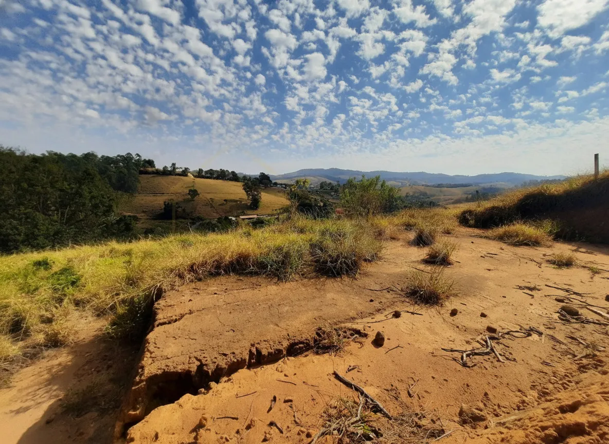 Imagem Terreno à venda em Pinheiros, Bandeira do Sul