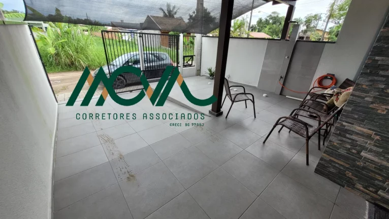 Imagem Casa no balneário Cambiju em Itapoá SC