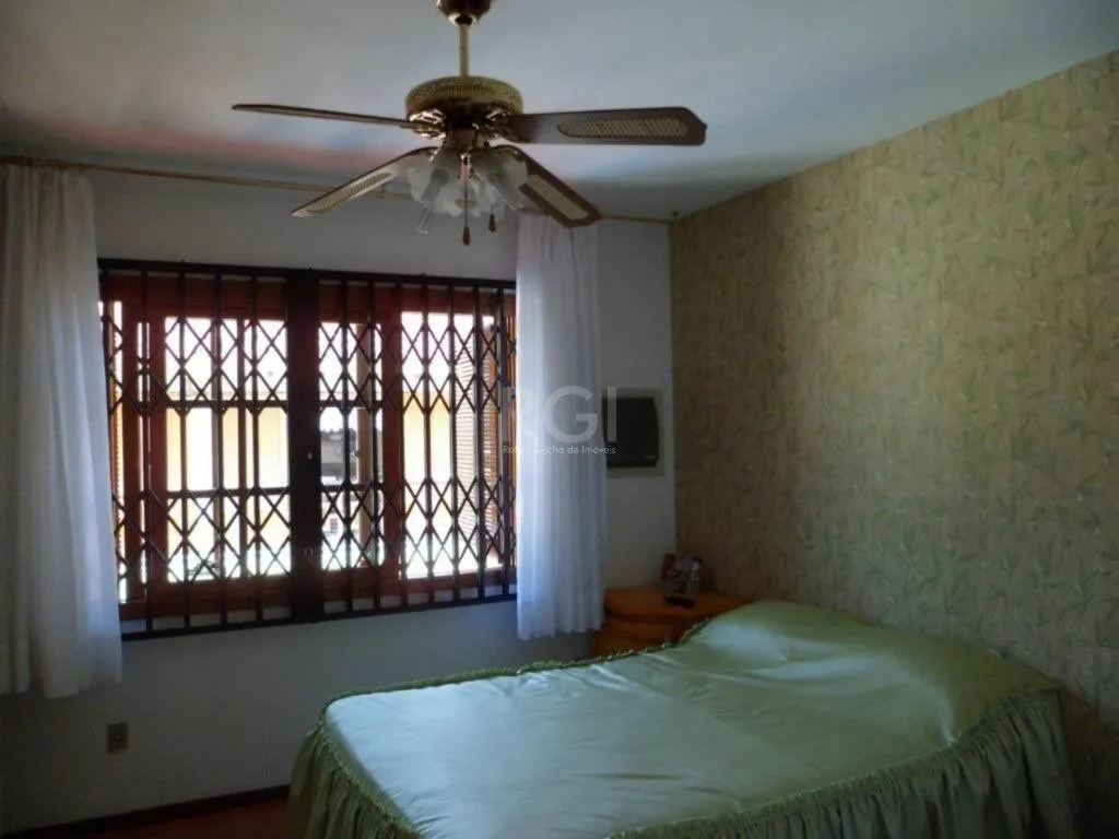 Imagem Casa para Venda - 216m², 4 dormitórios, sendo 1 suites, 8 vagas - Aberta Dos Morros