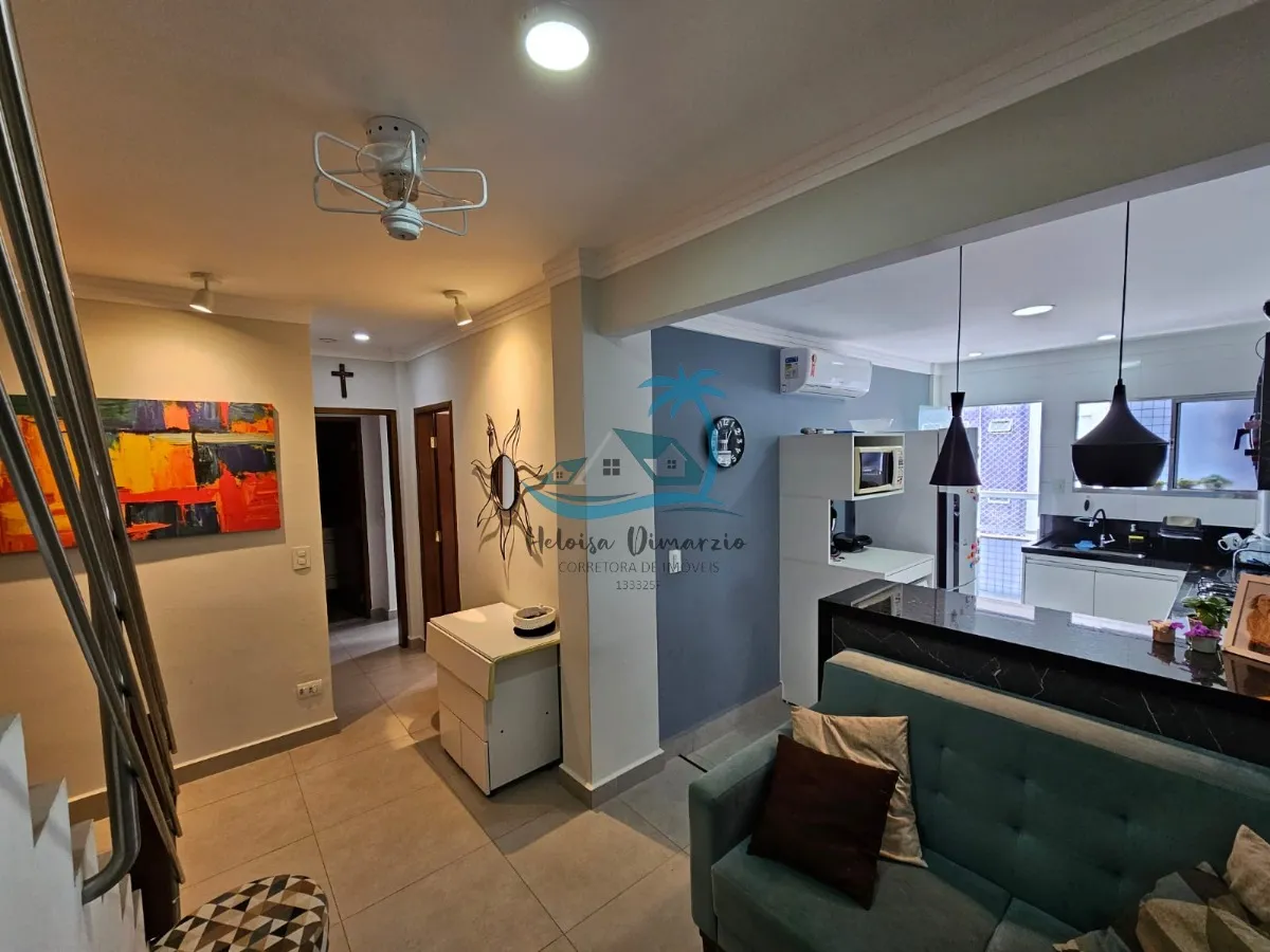 Imagem Belíssima cobertura duplex reformada, com 3 dormitórios, à venda a 350m da orla do Itaguá em Ubatuba.