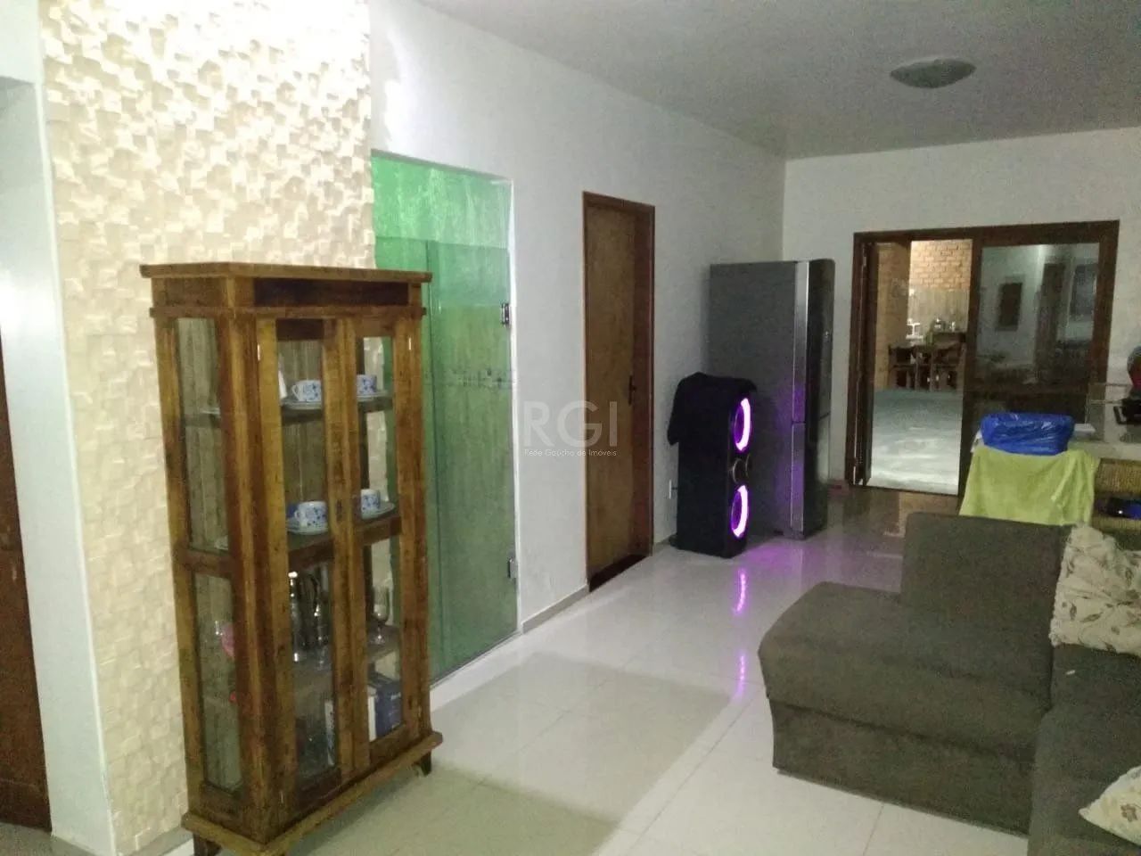 Imagem Casa com 2 quartos, 2 vagas de garagem, no bairro Aberta dos Morros, Porto Alegre/RS
