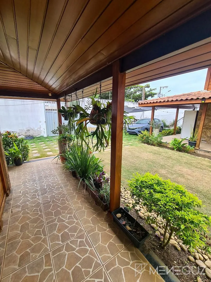 Imagem CASA 6 QUARTOS DE FRENTE TOTAL PARA O MAR, PÉ NA AREIA EM SANTA MÔNICA