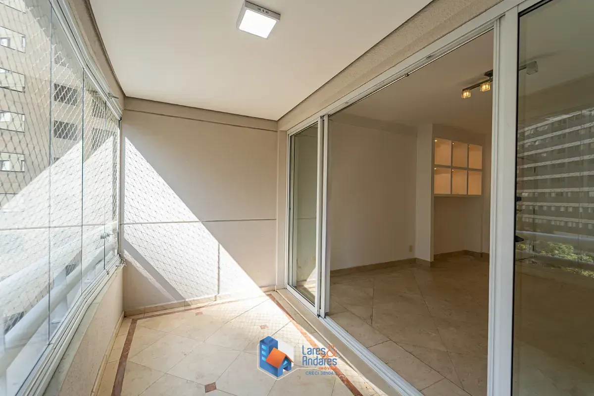Imagem Apartamento para venda em Moema com 4 quartos, sendo 1 suíte, 104m²