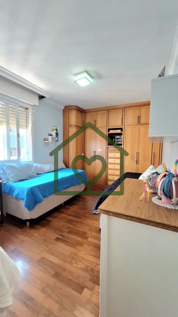 Imagem A/J BROKERS VENDE NO BAIRRO RIO BRANCO ? PORTO ALEGRE 
 Excelente Apartamento em andar alto, com vis...