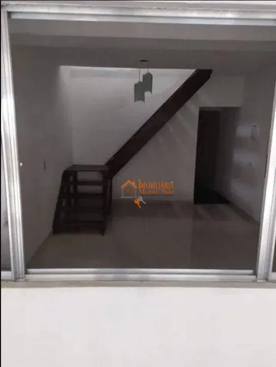 Imagem Sobrado com 3 dormitórios à venda, 125 m² por R$ 230.000,00 - Jardim Lenize - Guarulhos/SP