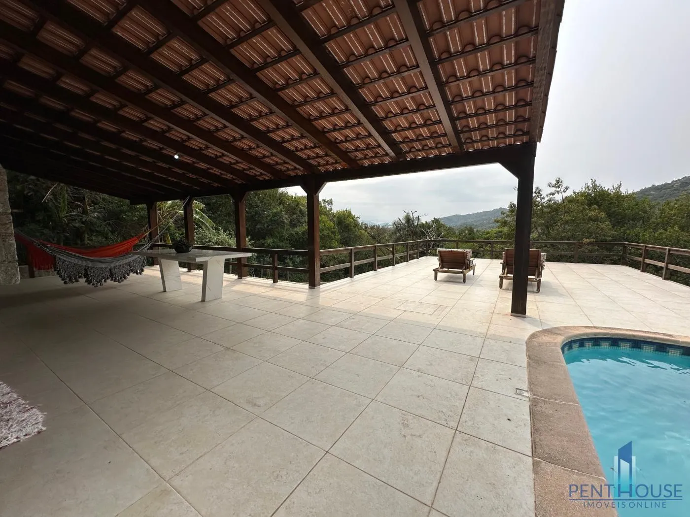 Imagem Casa para Venda em Garopaba, CAPÃO, 2 dormitórios, 2 suítes, 3 banheiros, 2 vagas