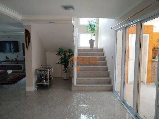 Imagem Sobrado com 4 dormitórios à venda, 650 m² por R$ 3.000.000,00 - Condomínio Shambala I - Atibaia/SP