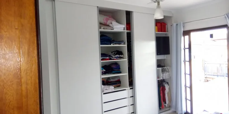 Imagem Sobrado com 3 Quartos à Venda, 150 m² em Vila Caputera - Mogi Das Cruzes