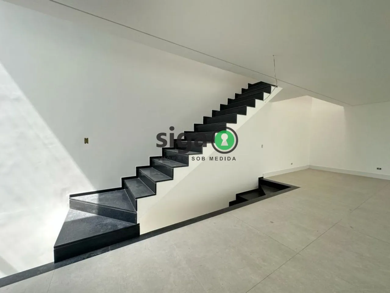 Imagem CASA DE CONDOMINIO PARA VENDA COM 4 QUARTOS NO CAMPO BELO