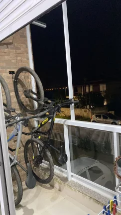 Imagem Apartamento à venda em Garopaba-SC, bairro Ambrósio: 2 quartos, sala, banheiro, vaga de garagem, 70m². Venha conferir!