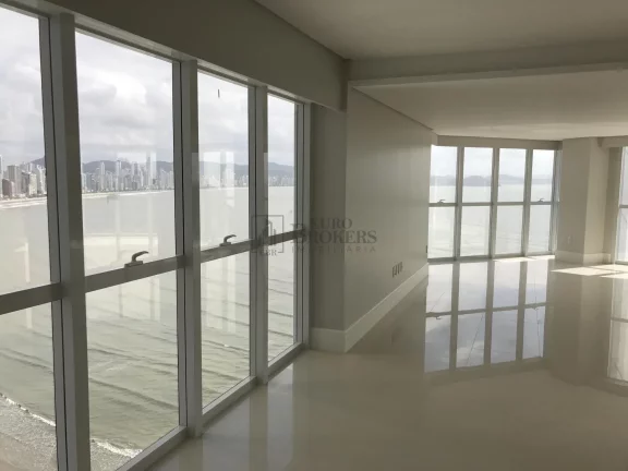 Imagem Apartamento com vista panorâmica do mar em balneário Camboriú.