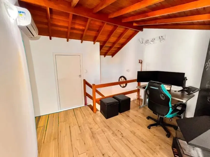 Imagem Casa Reformada em Condomínio com Suíte e Espaço Versátil Avenida Ecoville