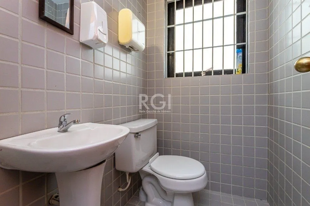 Imagem Loja Comercial na Av Cristóvão Colombo