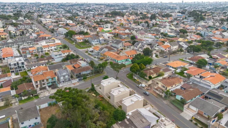 Imagem Sobrado Alto Padrão a venda com 3 suítes no Uberaba