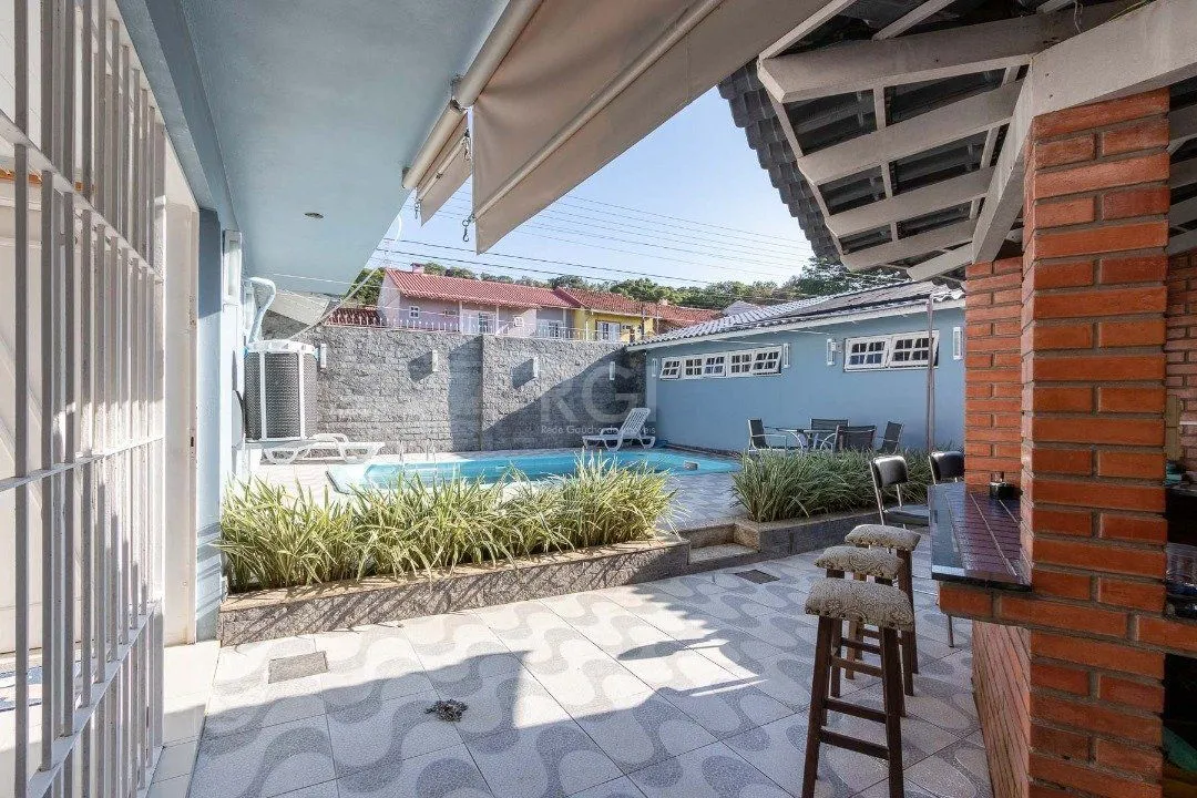 Imagem Casa para Venda - 256.5m², 3 dormitórios, sendo 1 suites, 2 vagas - Espirito Santo