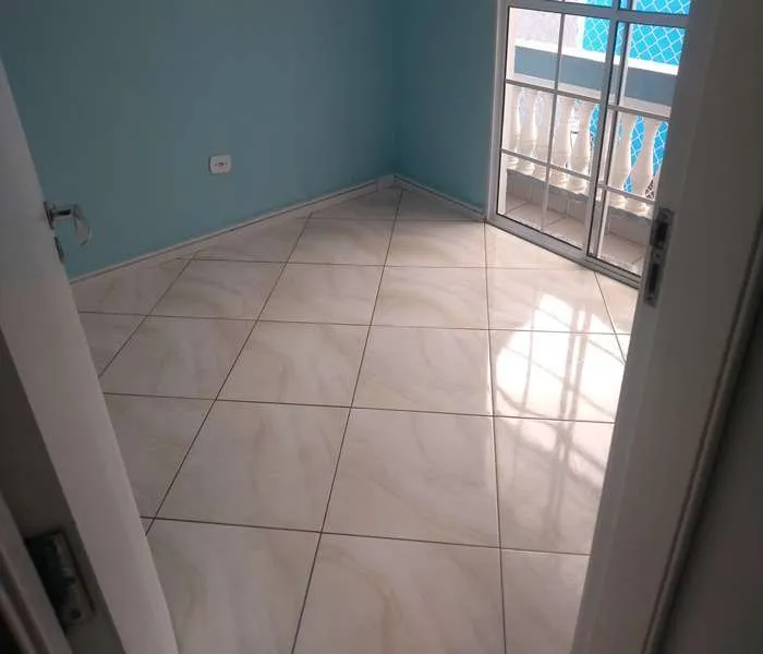 Imagem Sobrado com 2 Quartos para Alugar, 120 m² em Vila Carmosina - São Paulo