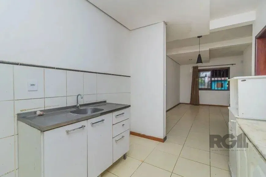 Imagem Casa 110m² - 3 dormitórios, 1 vaga no bairro Aberta dos Morros