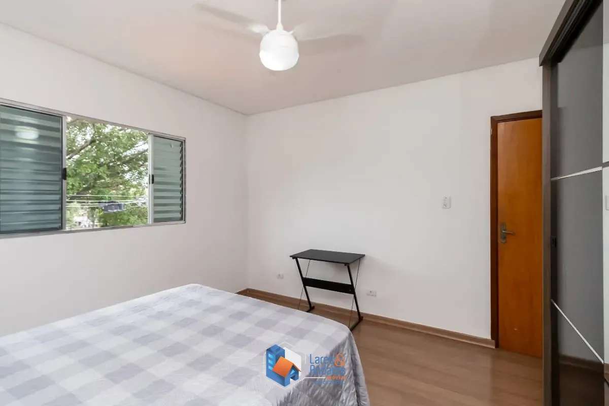 Imagem Sobrado para venda em Vila do Encontro com 5 quartos, sendo 1 suíte, 288m²