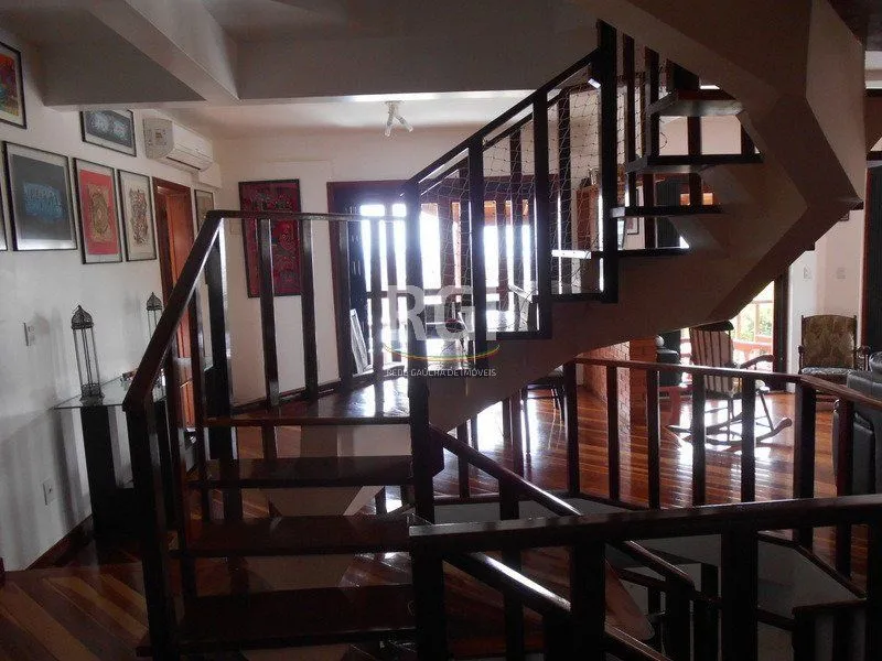 Imagem Casa para Venda - 430m², 3 dormitórios, sendo 1 suites, 2 vagas - Vila Nova